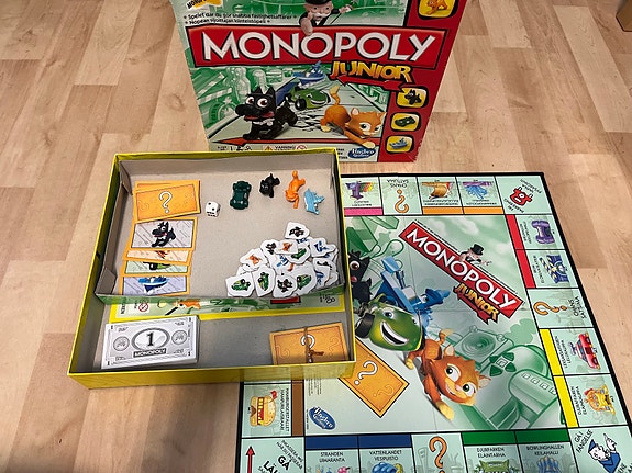 Monopoly Junior lautapeli