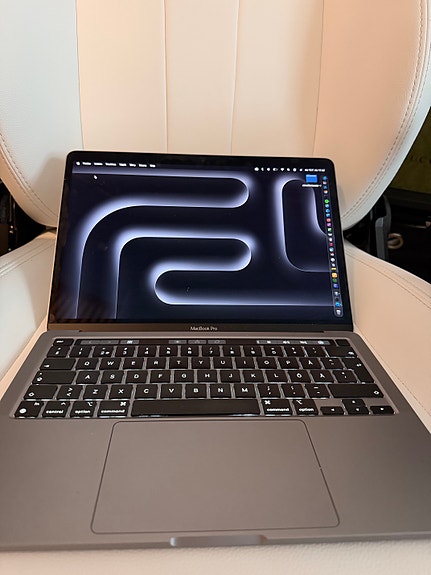 Apple MacBook Pro 13" M1 8 Gt 256 Gt kannettava