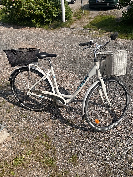 Crescent naisten polkupyörä