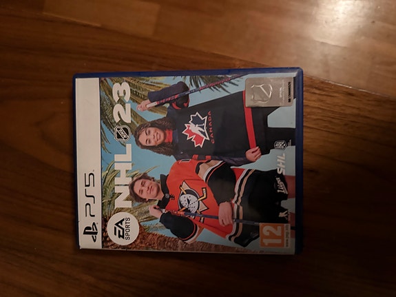 PS5 peli EA Sports NHL 23