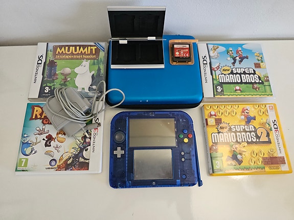 Nintendo 2DS Pokemon Transparent Blue pelikonsoli + pelejä