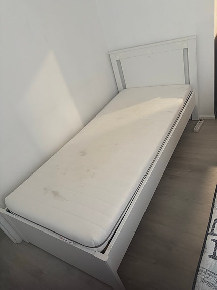 Yhden hengen sänky