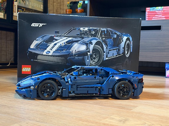 LEGO Technic 2022 Ford GT 42154