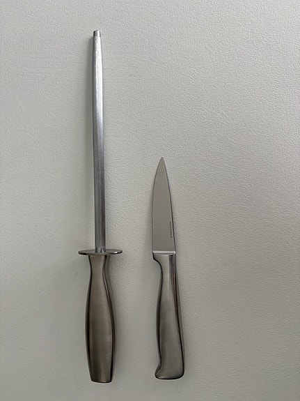 Hackman Gourmet pieni yleisveitsi ja teroituspuikko