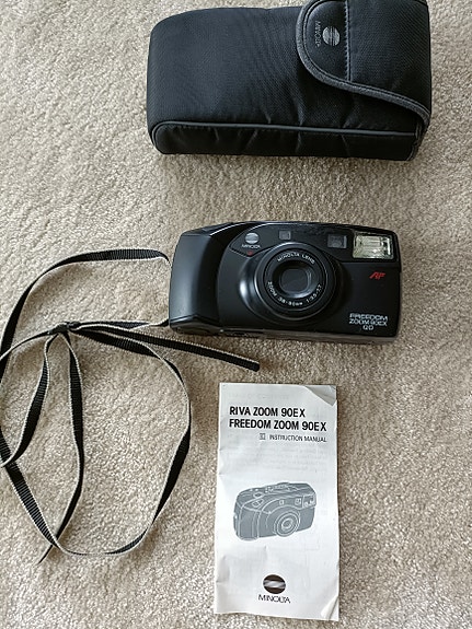 Minolta Freedom Zoom 90 EX kamera