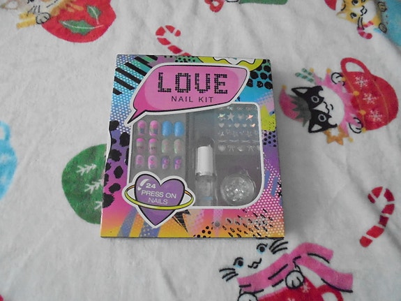 Love nail kit