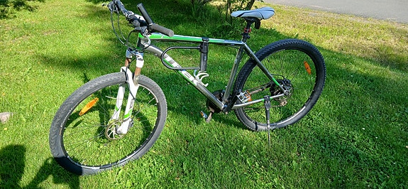 Trek maastopyörä 54,5 cm runko 29" renkaat unisex