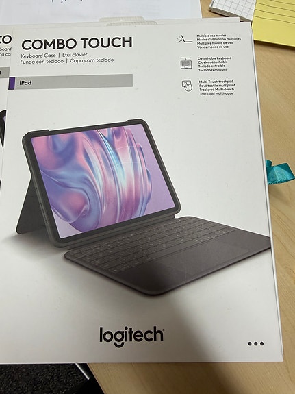 Logitech Combo Touch -näppäimistökotelo iPad Pro 13"