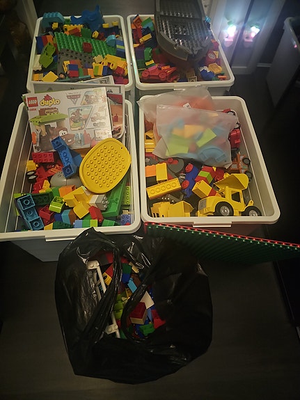 Paljon Lego Duploja