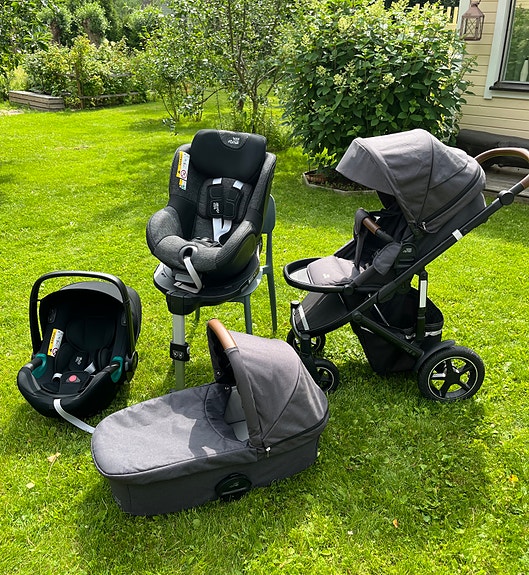 Britax Römer Smile 3 yhdistelmävaunut + turvakaukalo + turvaistuin