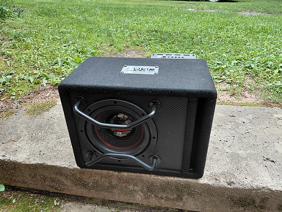 Audio system 8" subwoofer ja Jbl vahvistin