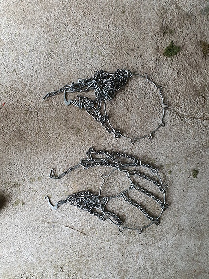 Stiga etuleikkurin uudet 16" jää/lumiketjut