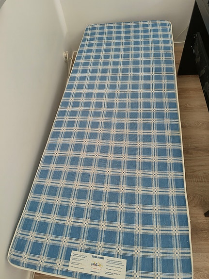 Sotka Bonnel runkopatja 80x200 sininen ruutu