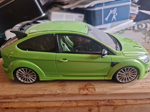 Ford Focus RS 1:18 pienoismalli vihreä