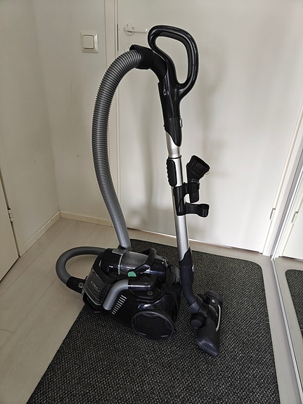 Electrolux UltraFlex Green pölynimuri pussiton