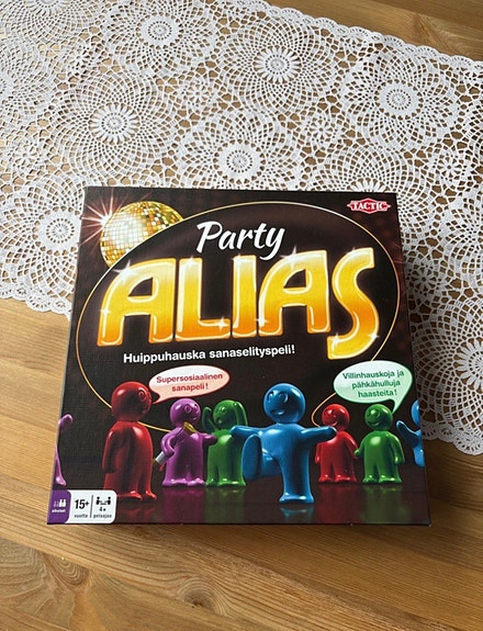 Tactic Party Alias lautapeli