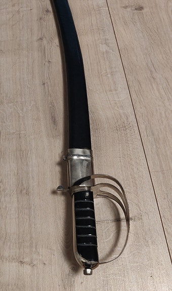 Intialainen miekka