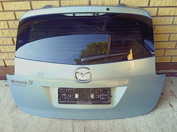 Mazda 5 takaluukku