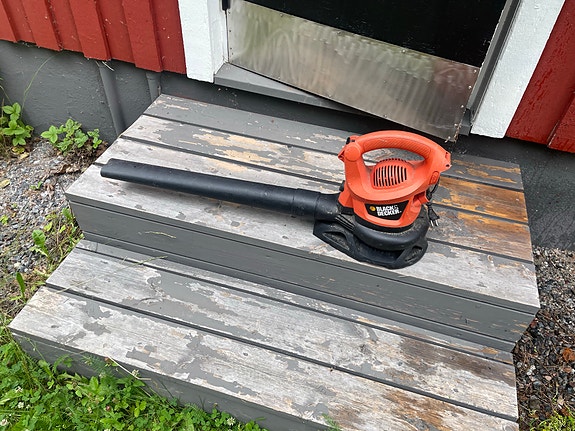 Black & Decker lehtipuhallin / leaf blower