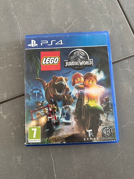 LEGO Jurassic World PS4-peli