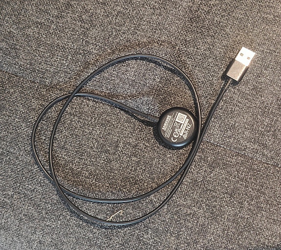 USB-latauskaapeli älykelloille