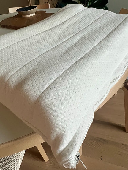 Unikulman ergonominen tyyny