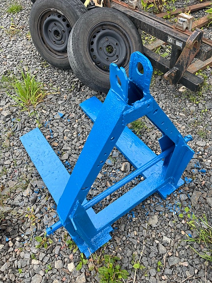 Traktorin trukkipiikit sininen