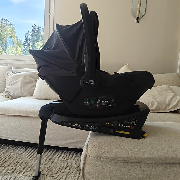 Britax turvakaukalo ja telakka