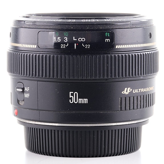 Canon EF 50mm f/1.4 USM -objektiivi (käytetty)
