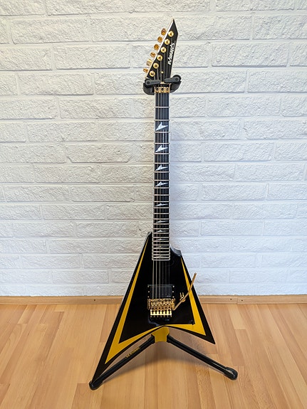 ESP Edwards Arrowhead Alexi Laiho Signature kitara + Soft Case