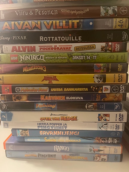 Lasten DVD-elokuvia ja piirrettyjä iso satsi