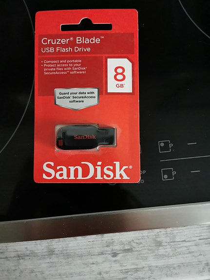 SanDisk Cruzer Blade USB-muistitikku 8 GB