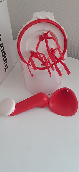 Tupperware EZ Speedy