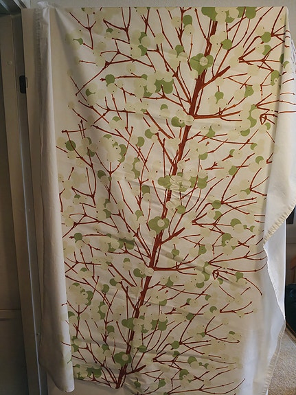 Marimekko lumimarja pöytäliina