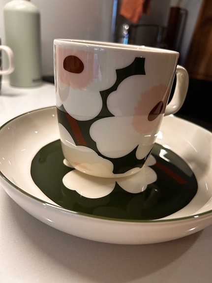 Marimekon lautanen ja kuppi