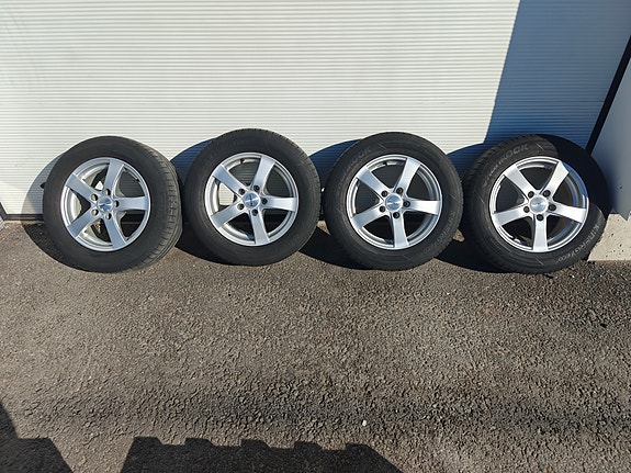5x112 alumiinivanteet kesärenkailla.