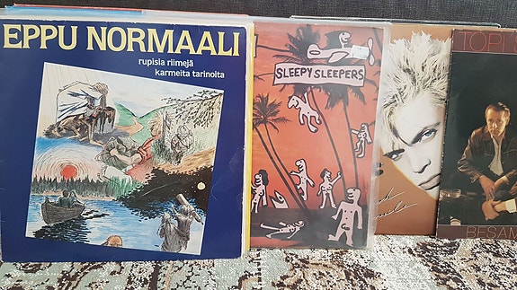 Lp-levyt mm. Beatles, Billy Idol ja Eppu Normaali