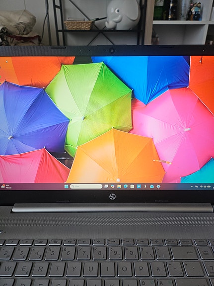 HP Pavilion 15" kannettava hopea 15s-fq1800no