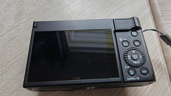 Panasonic DC-TZ99 - Lähes uusi edullisesti