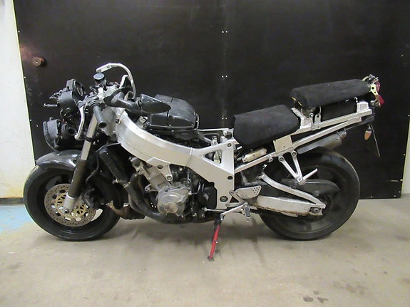 Honda CBR900rr Fireblade Purkuosat