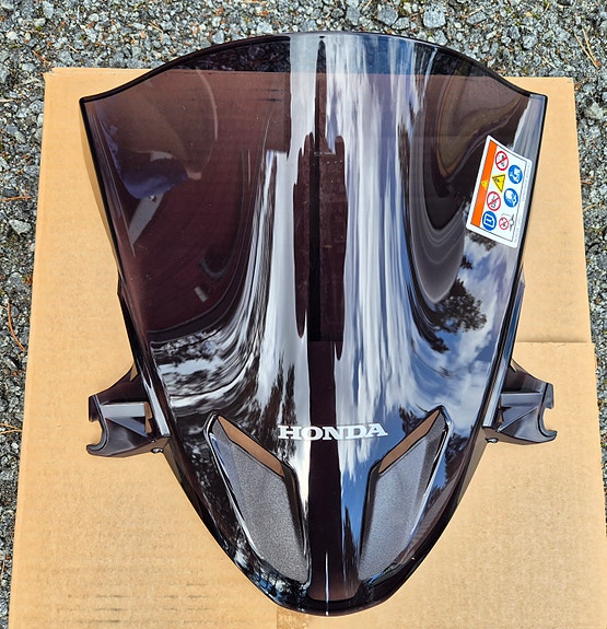 Honda CBR 600F alkup. tuulilasi, UUSI