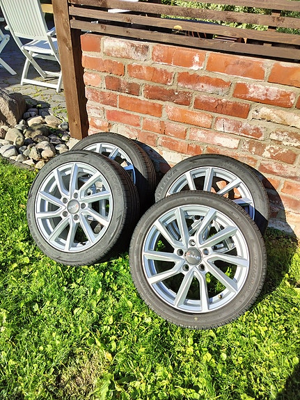 5x112.   205/45/16   57.1 sovitetenkailla
