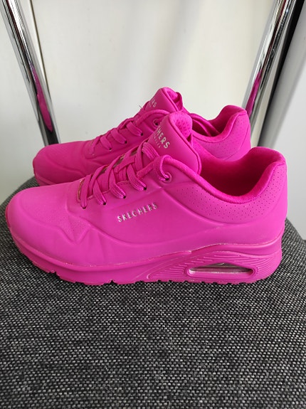 Pinkit Skechers tennarit 38, 55e