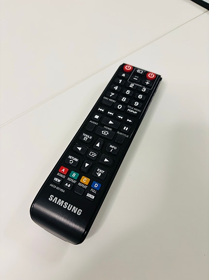 Samsung kaukosäädin musta