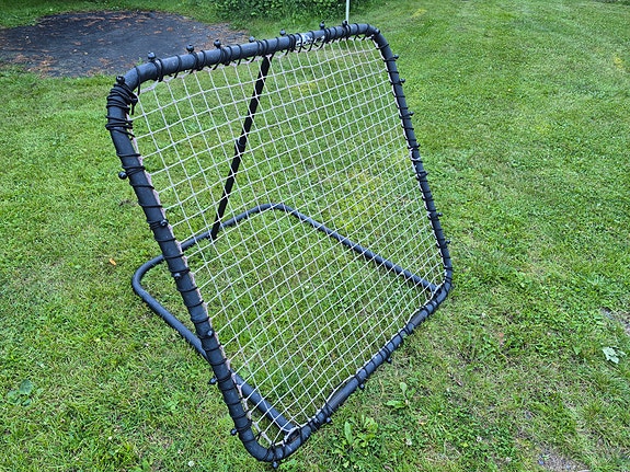 Jalkapallo palautusseinä goalz merkkinen