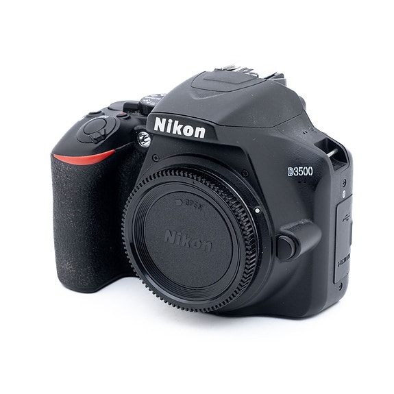 Nikon D3500 – Käytetty