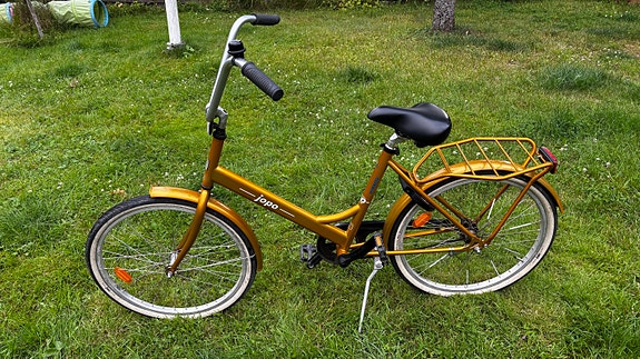 Jopo Helkama 24” kultaisen värinen