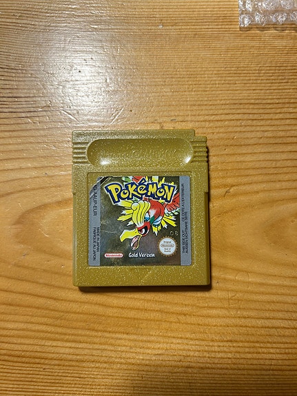 Pokemon Gold Version Game Boy colorille.