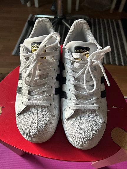 Adidas superstar kengät