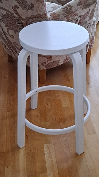 Artek valkoinen baarijakkara 64
